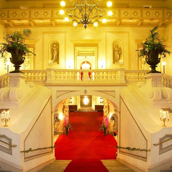 Geschlossene Gesellschaft © Matthias Horn Geschlossene Gesellschaft © Matthias Horn